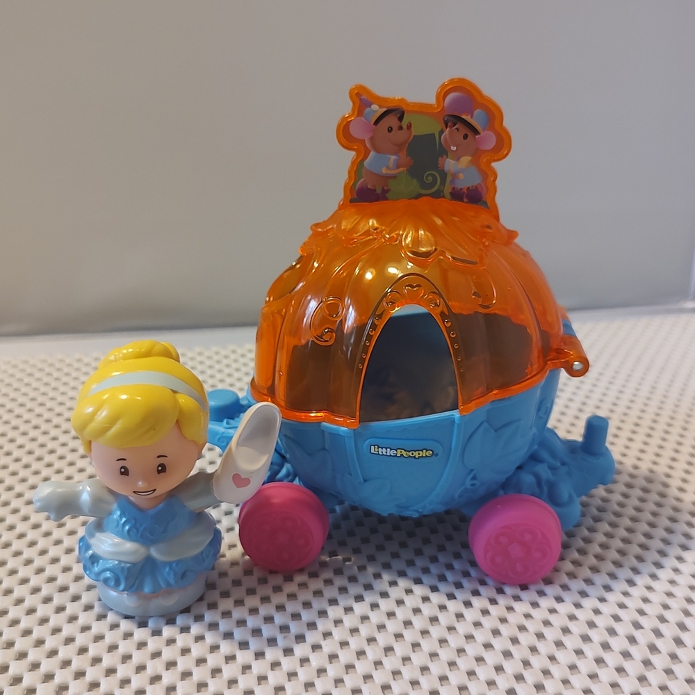 Fisher-Price Disney Princess Cinderella Float Little People Disney